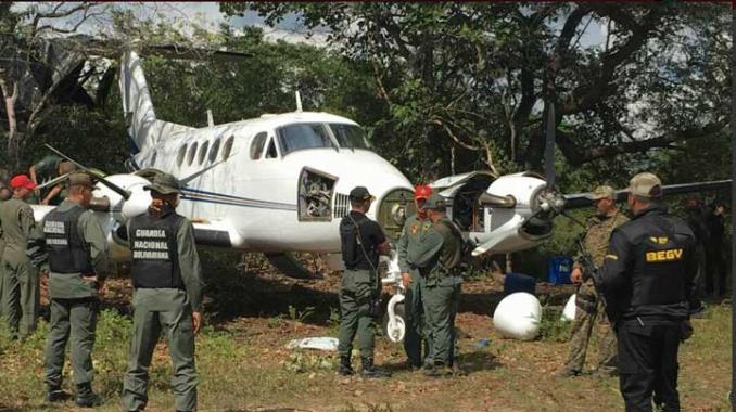 Detiene Venezuela a 3 mexicanos; incautan aeronave del narco. Noticias en tiempo real