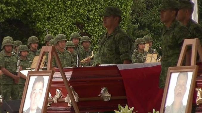 Rinden homenaje a militares asesinados en Guerrero. Noticias en tiempo real