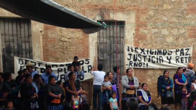 Integrantes del EZLN solicitan amparo federal para retornar a su comunidad . Noticias en tiempo real