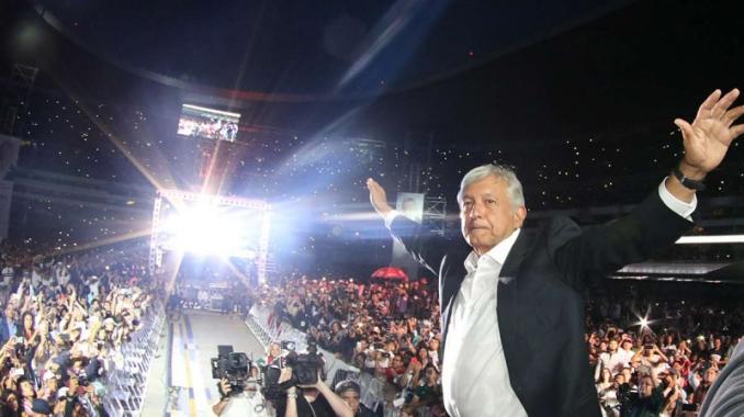 AMLO cierra campaña ante un Estadio Azteca abarrotado. Noticias en tiempo real
