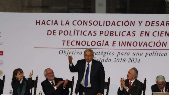 Universidades entregan a López Obrador agenda en ciencia y tecnología. Noticias en tiempo real