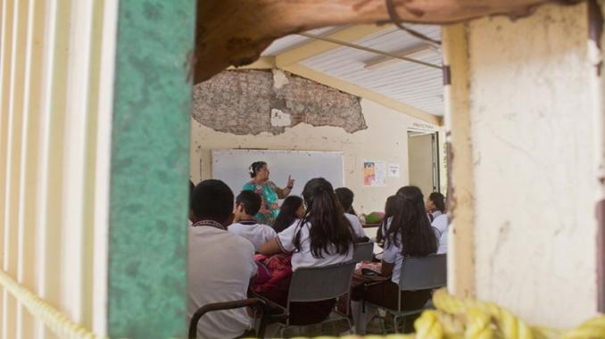 Lenta reconstrucción de escuelas favorece deserción: Unicef. Noticias en tiempo real