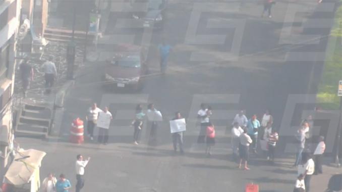 Sujeto dispara contra manifestantes en Morelos. Noticias en tiempo real