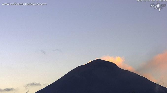 Ligera emisión de ceniza del Popocatépetl, se dirige al suroeste: Cenapred. Noticias en tiempo real