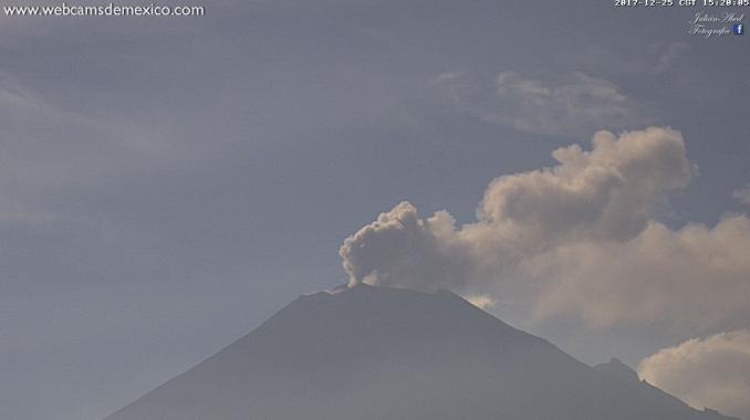Popocatépetl emite 382 fumarolas de baja intensidad . Noticias en tiempo real