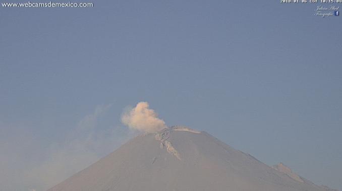 Popocatépetl emite 152 fumarolas con vapor de agua y ceniza . Noticias en tiempo real