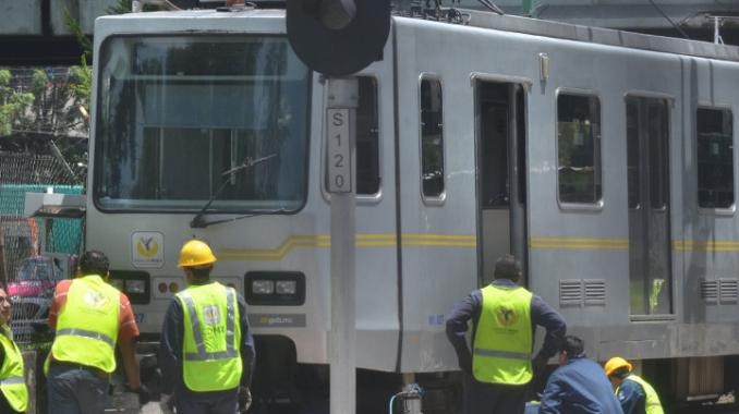 Peligro en tren ligero: Repararlo costará 300 millones de pesos. Noticias en tiempo real
